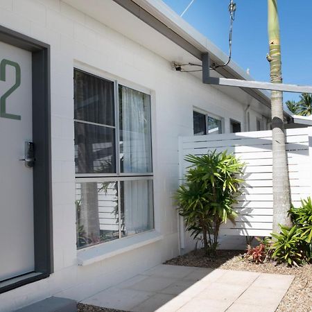 Apartments At Mission Beach Exterior photo